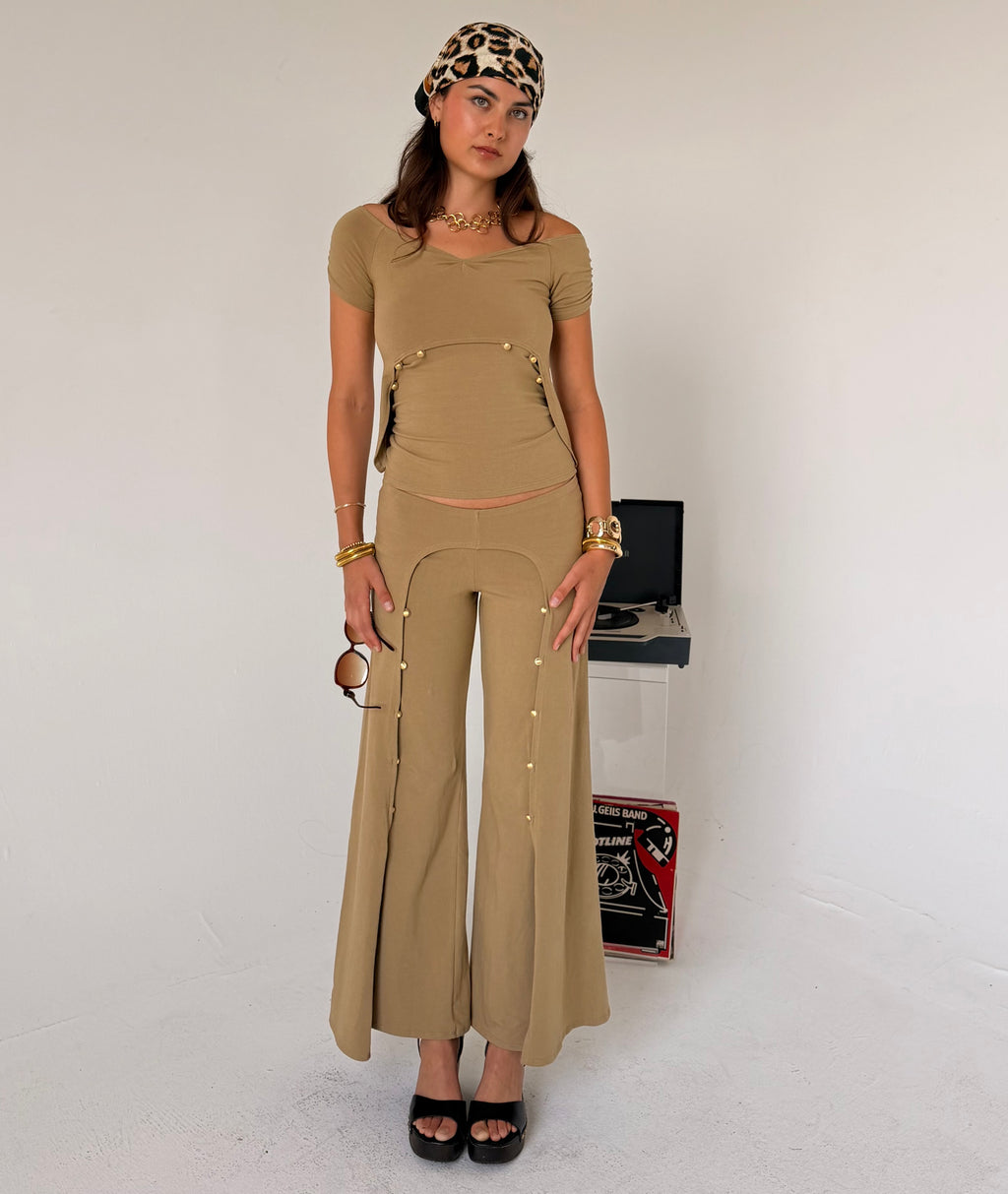 Mazzy Cut-Out Top — Tan